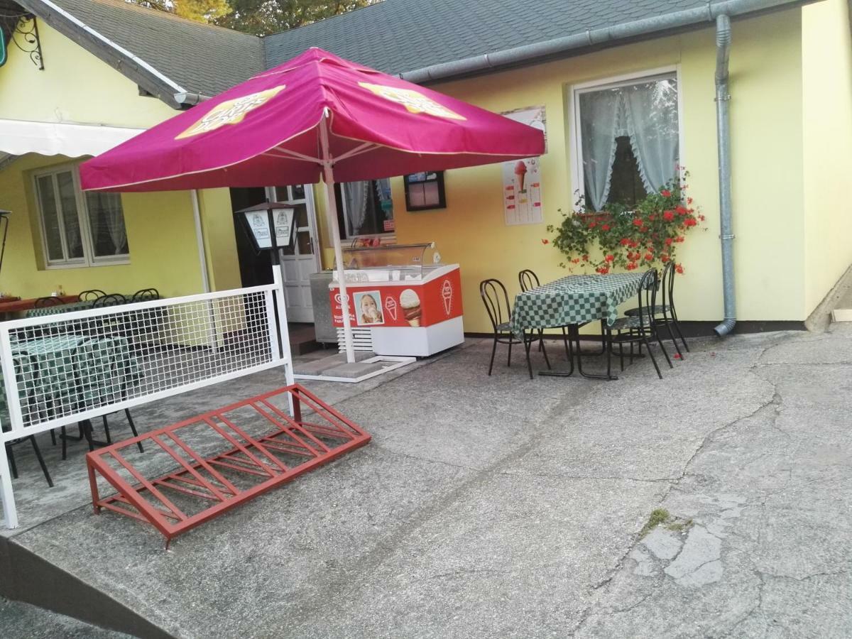 Vadasa Motel Es Etterem Hegyhátszentjakab Exterior foto