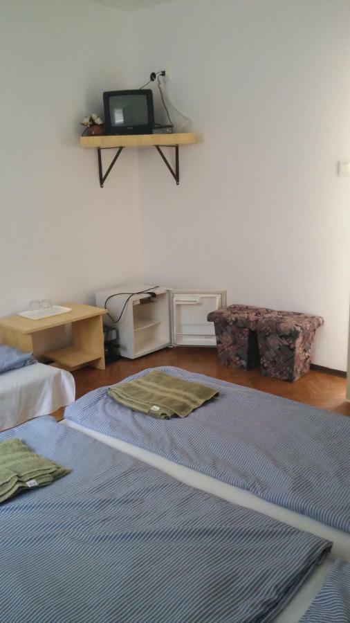 Vadasa Motel Es Etterem Hegyhátszentjakab Exterior foto